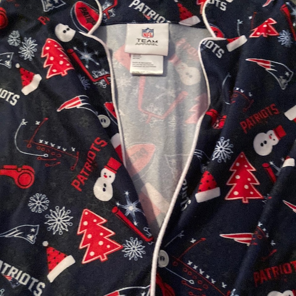 NFL Team Apparel New England Patriots Pajama Top